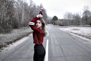 Dexter - A woman on the road.