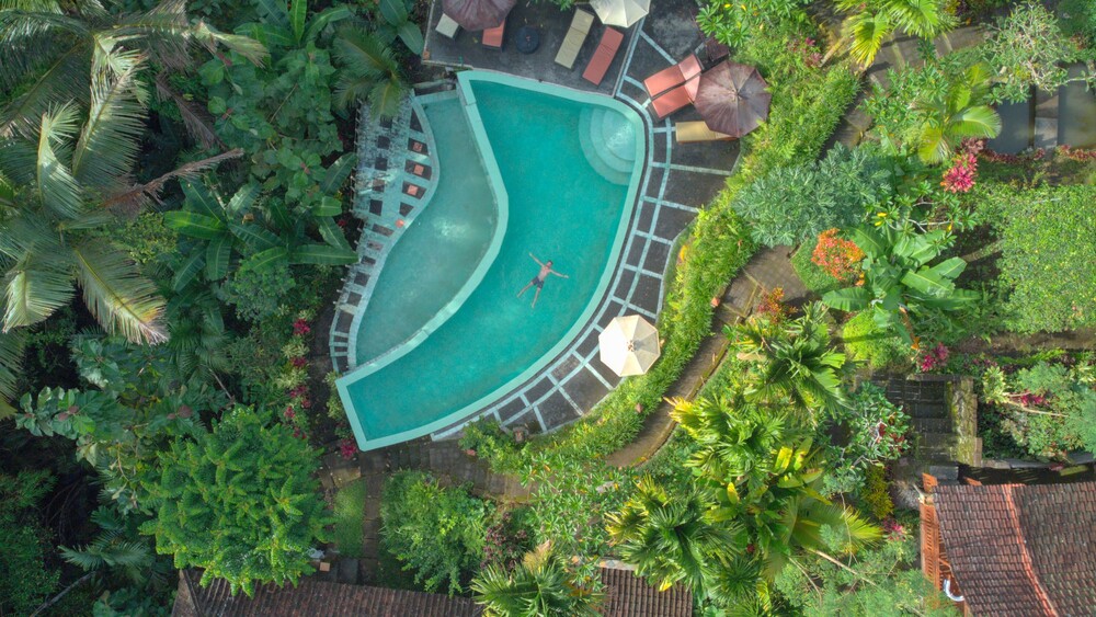 After · Stef Styles|Interior|Metro Station III Whitish