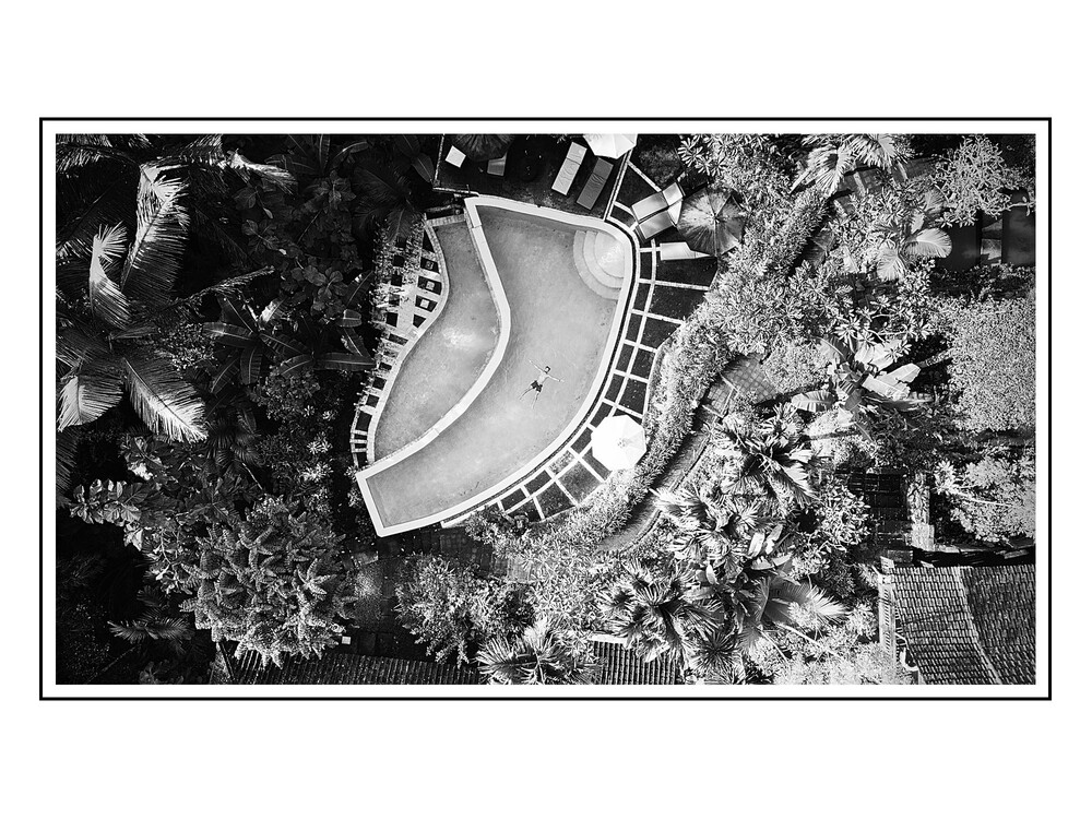 After · Black-and-White-Lessinia