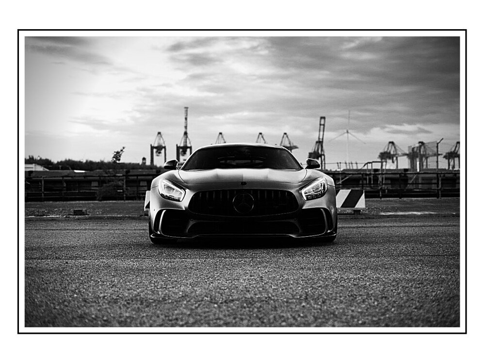 After · Black-and-White-Lessinia