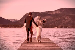 Stef Styles|Vintage|Cuba Street - ORA SD+ - Newlywed at the lake