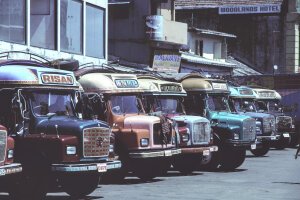 Dark Tones|60s mood - Some colourful busses. Colombo / Sri Lanka