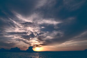 Stef Styles|The Traveller|Low Tone TO - Sunset over lake Victoria. Kisumo / Tanzania