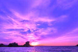 Stef Styles|Interior|Metro Station III Whitish - Sunset over lake Victoria. Kisumo / Tanzania