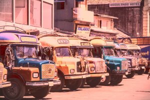 Stef Styles|Vintage|Cuba Street - ORA SD - Some colourful busses. Colombo / Sri Lanka
