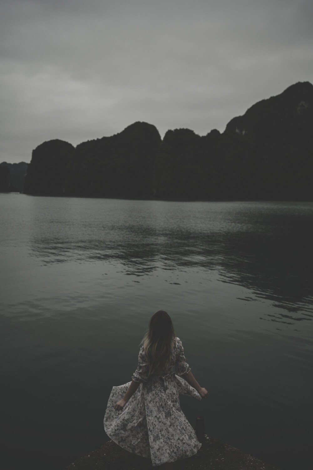 After · Dark Tones|Moody Dark Blue